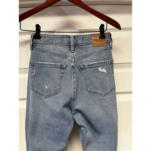 Hollister Curvy Ultra High Rise Distressed Mim Jeans sz 23S NWT - Picture 4 of 7